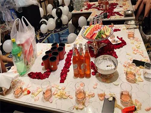 烟台市KTV预订轻松又便捷_ 深夜订房网